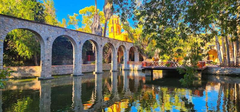 Querétaro: Haciendas, Vineyards, and Magical Towns Day Trip - Tequisquiapan: Craftsmanship, La Pila park, and enough time to wander