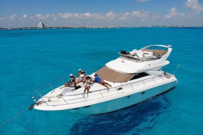 Rent a Private 46ft Yacht in Cancun