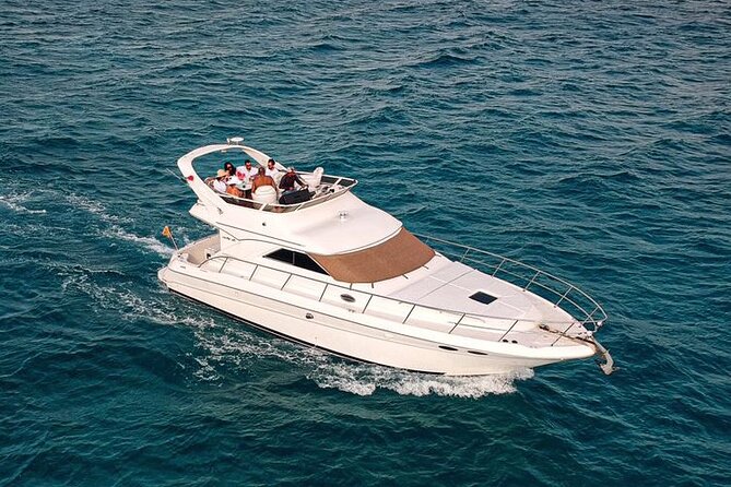 Rent a Private 46ft Yacht in Cancun - Who This Private 46ft Yacht in Cancun Is Best For