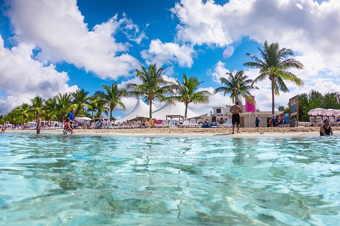 Roots Beach Club® - Playa Mia Grand Beach Park: unlimited time, not a rigid itinerary