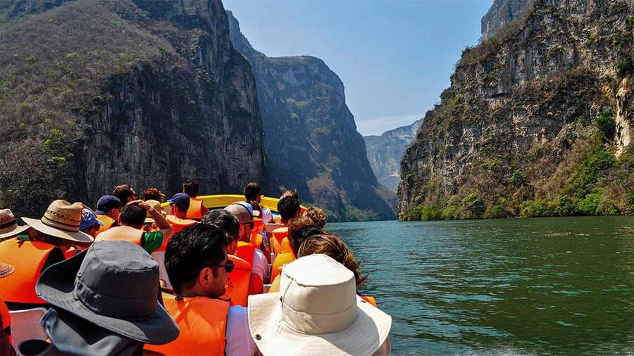 San Cristóbal: Canyon, Viewpoints & Chiapa de Corzo Tour - Viewpoints first, then the canyon from the river