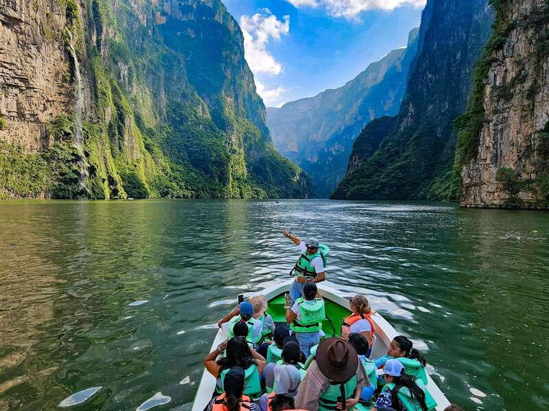 San Cristobal: Sumidero Canyon, Chiapa de Corzo, & Miradores - Getting Oriented: The Shared Van Start in San Cristóbal
