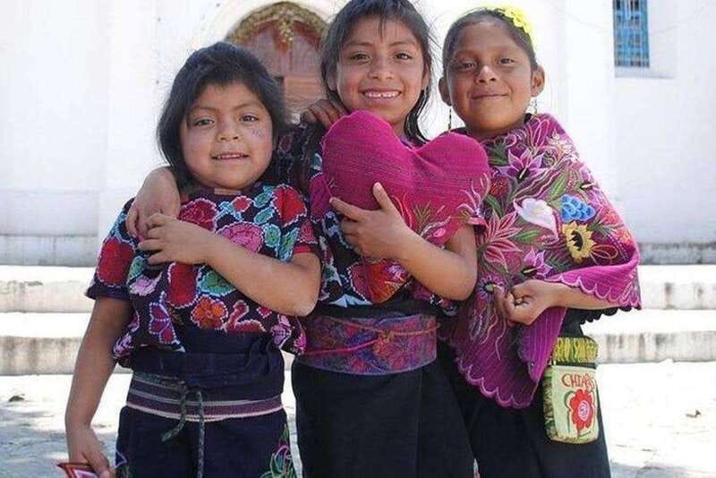 San Cristobal: Zinacantan and San Juan Chamula Tour - Two Indigenous Villages in One Half-Day: Zinacantan and San Juan Chamula