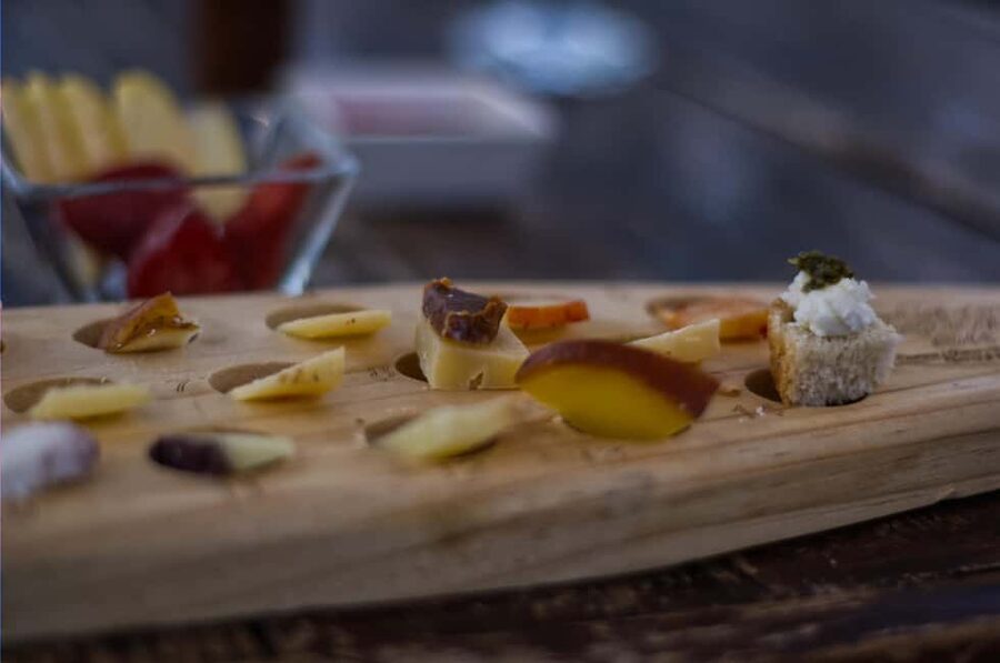 Santiago de Querétaro: Pueblos Mágicos Cheese and Wine Route - Bernal: where your Pueblo Mágico time meets the monolith