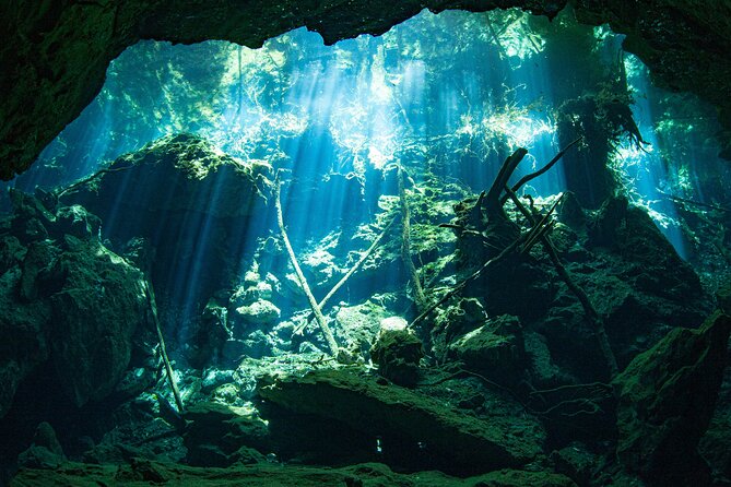 Scuba Diving in Cenote Kukulkan from Playa del Carmen - Lunch and snacks after the underwater sessions, plus the Mayan context