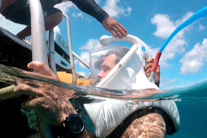 SeaTrek Underwater Helmet Diving Experience in Downtown Cozumel - Your First Steps: The Tutorial, Ladder Descent, and Hand Signals
