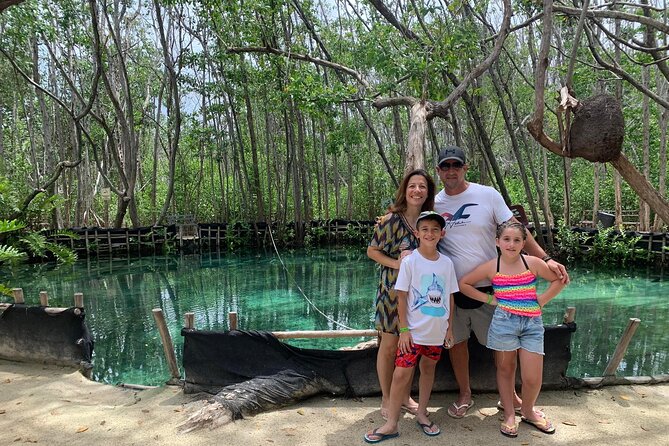 Sergio’s 5 in 1 Tour, All Included - Stop 1: Reserva Ecologica El Corchito and the freshwater springs