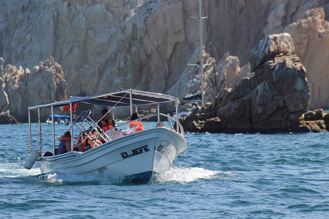 Shared ride to the arch of Cabo San Lucas - Divorce Beach and Land’s End: the names are funny, the views are not