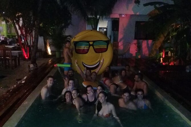 Social Pubcrawl Barcrawl Tulum - Games, Hosts, and the Music Mood in Tulum