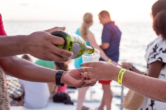 Sunset Cruise in Los Cabos with Jazz and Wine - Jazz on board: smooth vibes, but check what you’ll actually hear