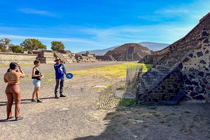 Teotihuacan Early Access Guided Tour with optional Lunch - Stop 2 at El Quetzal Artesanias: Obsidian Work You Can Actually Watch