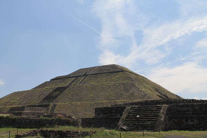 Teotihuacan from Mexico City with early access - Entering the archaeological site with express security