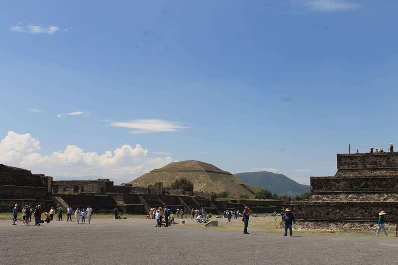 Teotihuacan from Mexico City with early access - The traditional village stop: spirits and the workshop experience