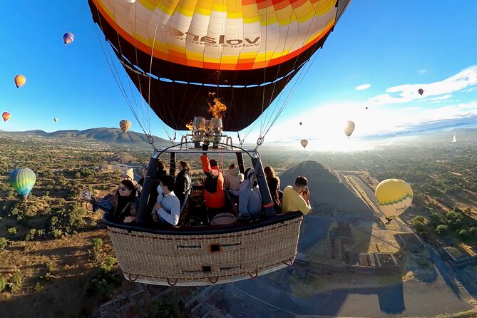 Teotihuacan Hot Air Balloon Flight from Mexico City / Volare - The early morning schedule from Mexico City