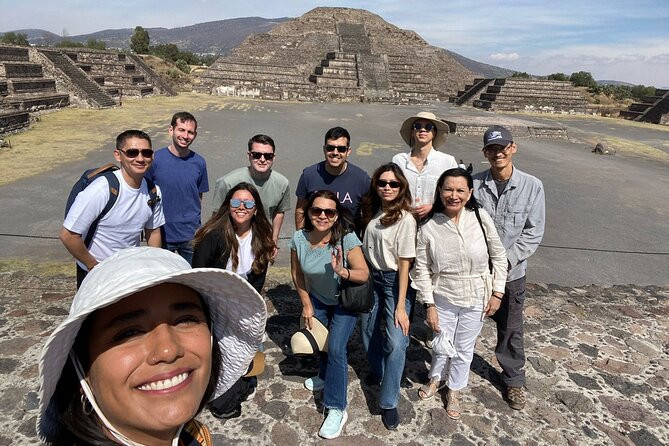 Teotihuacan Pyramids Morning Tour With Me, Angela! - The ride out: private transport that keeps your day simple