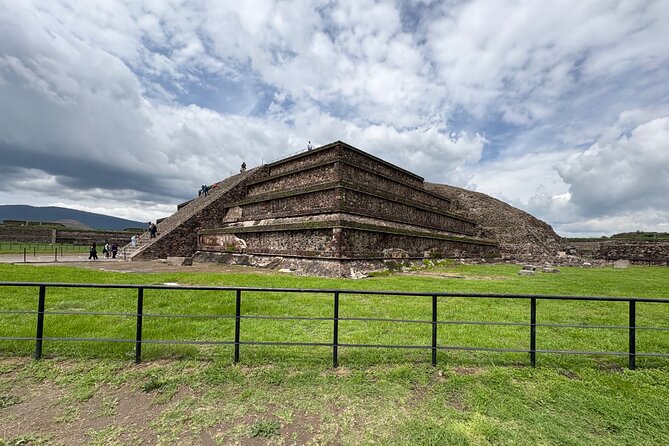 Teotihuacan Pyramids VIP Tour without Commercial Stops - No-commercial-stops style: why this day feels less like a sales pitch