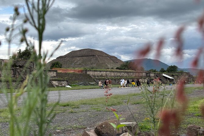 Teotihuacan without obligatory stops. No shops or restaurants. - Price and value: what $56 buys you (and what it does not)