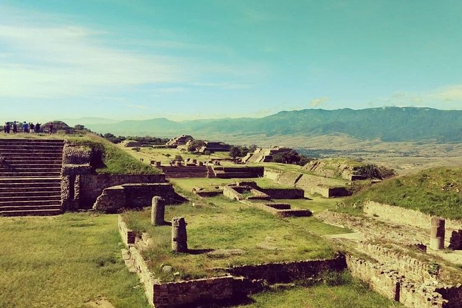 Tour Monte Albán "clasico" - Comfort, timing, and why the van matters on a long day