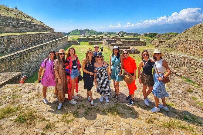 Tour Monte Albán, Hierve el agua, Teotitlán Del Valle and Mezcal - Teotitlán del Valle and the real work behind Oaxacan textiles