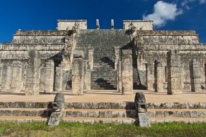 Tour to Chichen Itza-Tickets, food and cenote - Chichen Itza: guided explanation first, then your own time to explore
