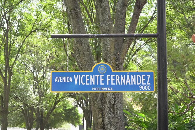 Tour to Lake Chapala, MAGIC TOWN of Ajijic from Guadalajara - Stop 1 at Vicente Fernandez Ranch: quick look, free entry rules