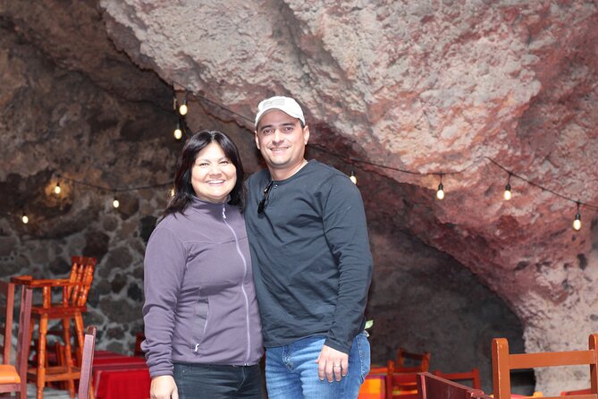 Tour to Teotihuacan with visit to ancient caves and CDMX transportation - The Archaeological Zone with a Local Guide: What You Get for the Time