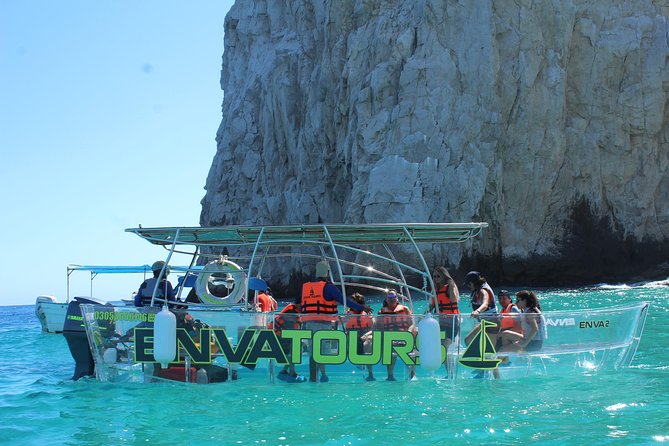Tours in Cabo, Paseo al Arco and Fin de la Tierra in the only Clear Boat - Onboard Comfort and Rules: Lifejackets, Shoes, and No Standing