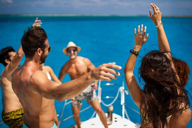 Tulum Luxury Escape - 4h All Inclusive on 43' Private Yacht - Lunch Onboard With A Chef And Your Pre-Selected Menu
