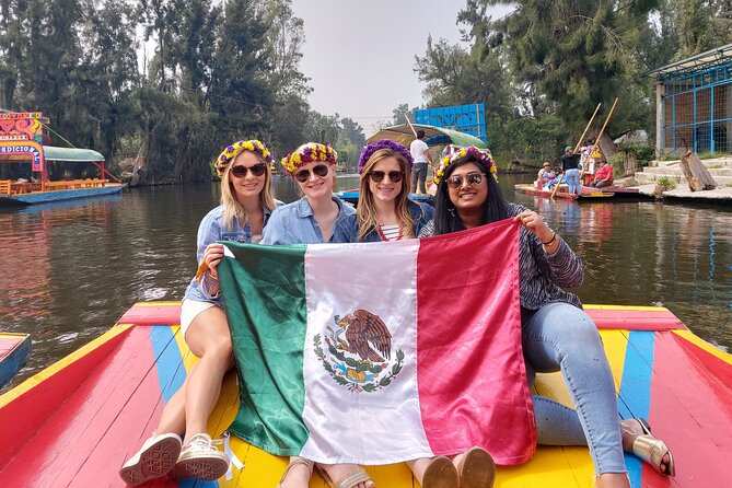 Xochimilco & Mexican Party with Guacamole & Unlimited Drinks - The Guacamole Contest: Ingredients, Competition, and Real Fun