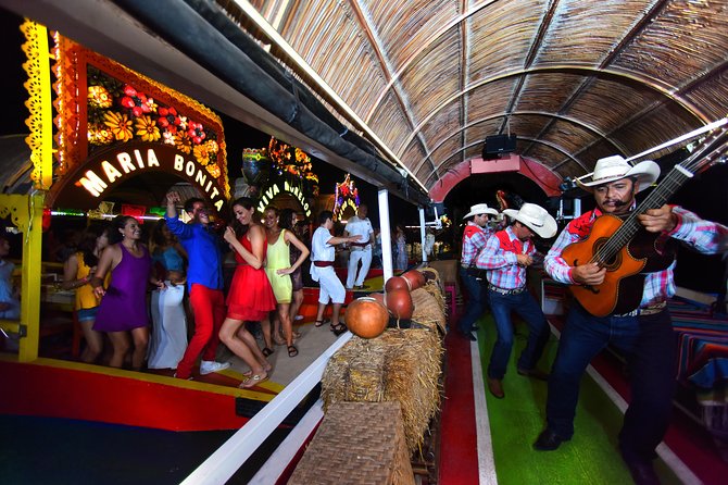 Xoximilco Ticket: Boat Fiesta, Traditional Tasting & Tequila Bar - The canal cruise: why this view is worth an evening