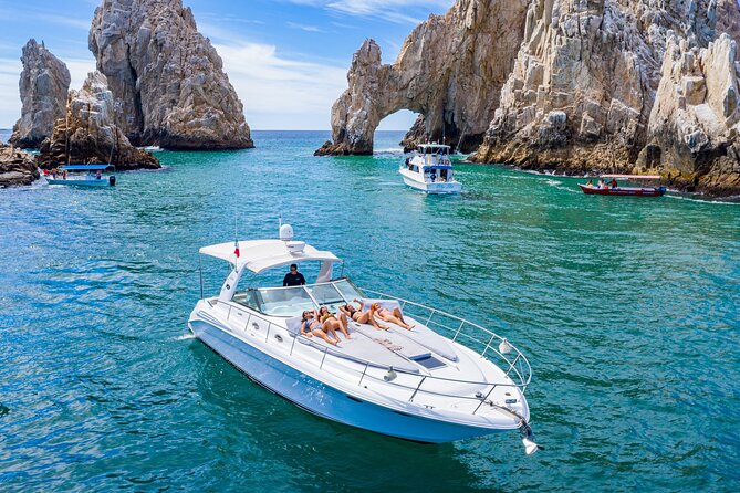 Your Own Private Luxury Yacht Experience in Cabo San Lucas - Your Crew and the Small Service Details That Matter